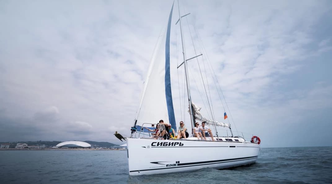 Аренда парусной яхты "Сибирь" Dufour 40 изображение 0