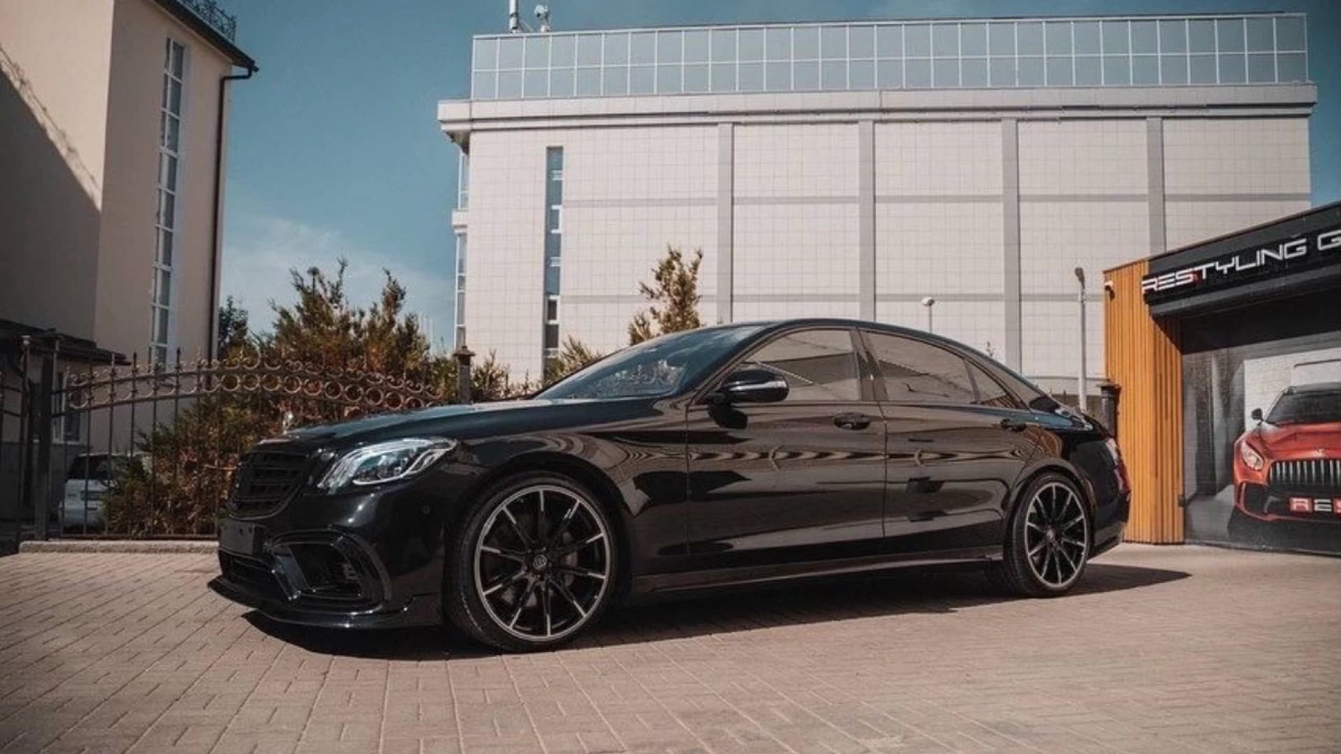 Аренда автомобиля на сутки в Казани - MERCEDES S-Class 222 изображение 1