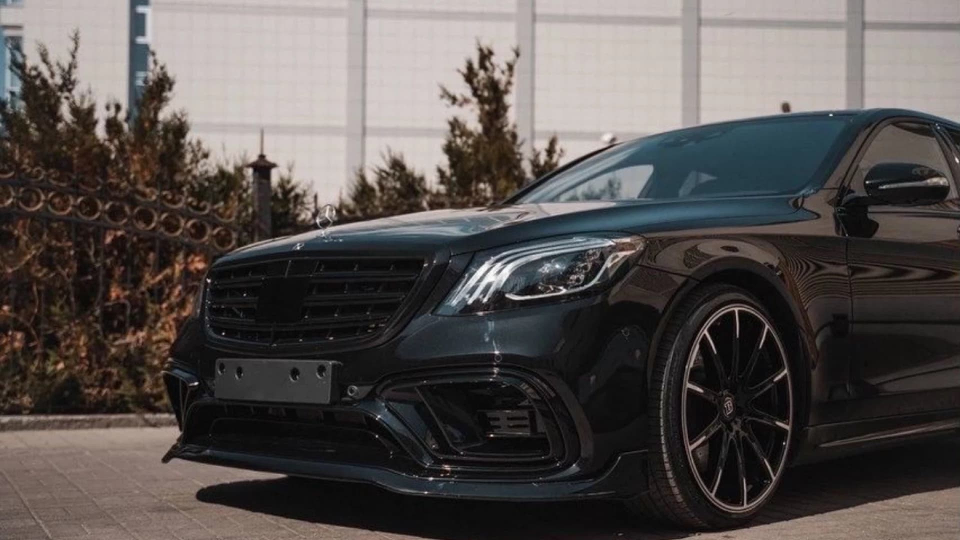 Аренда автомобиля на сутки в Казани - MERCEDES S-Class 222 изображение 2