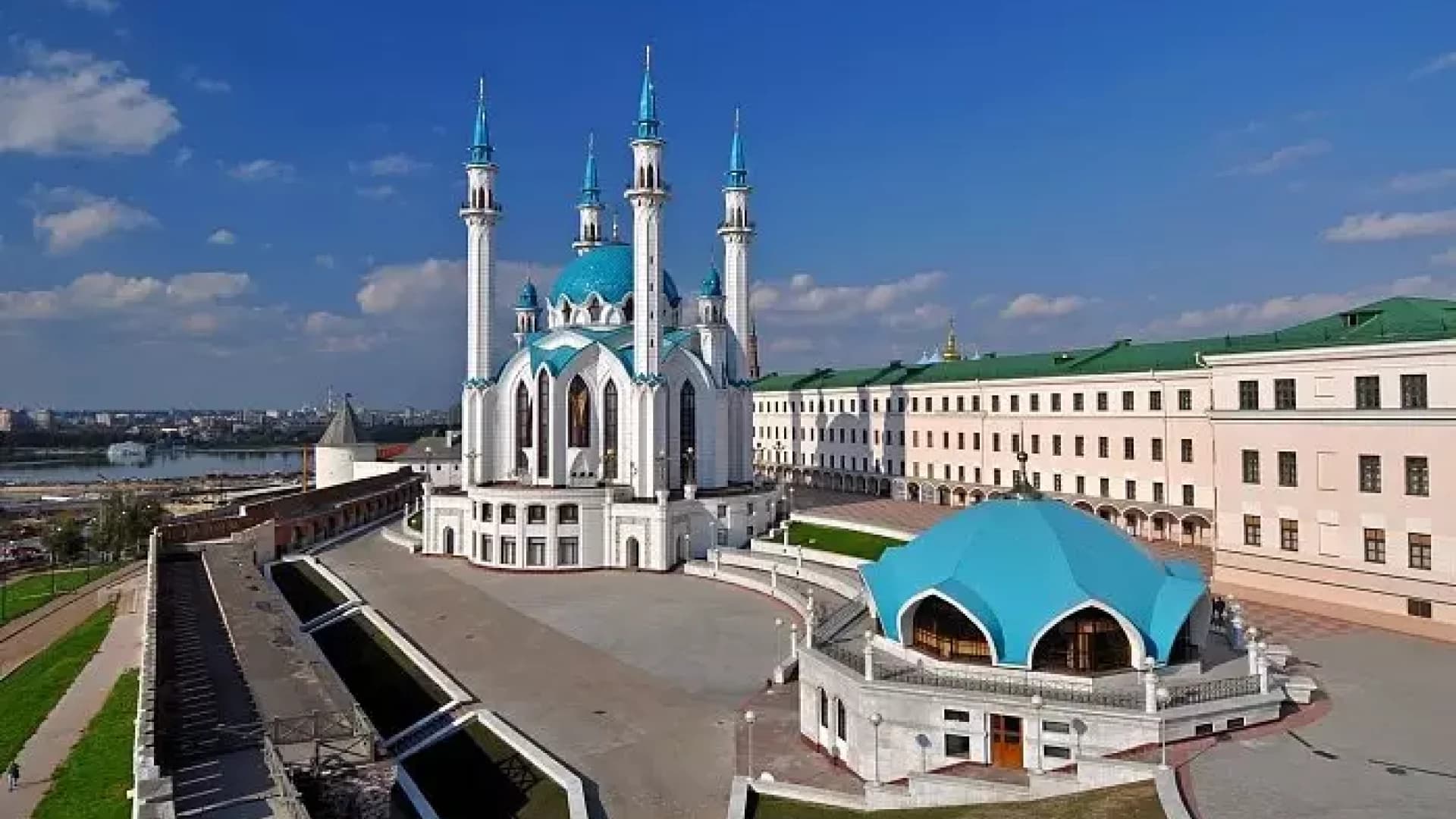 Обзорная Экскурсия по Казани с посещением Кремля, Старо-Татарской слободы, чаепитием и дегустацией