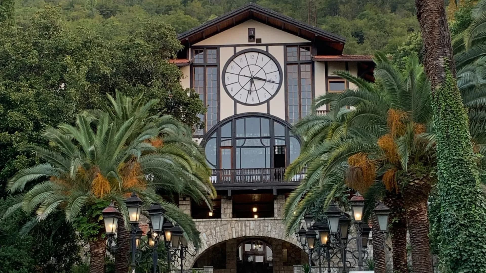 Индивидуальная экскурсия на озеро Рица