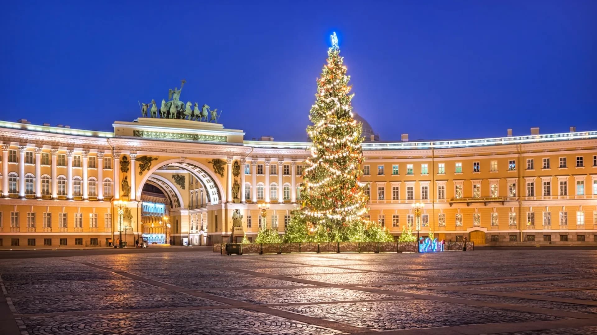 Экскурсия в Новогоднюю ночь и Встреча Нового года