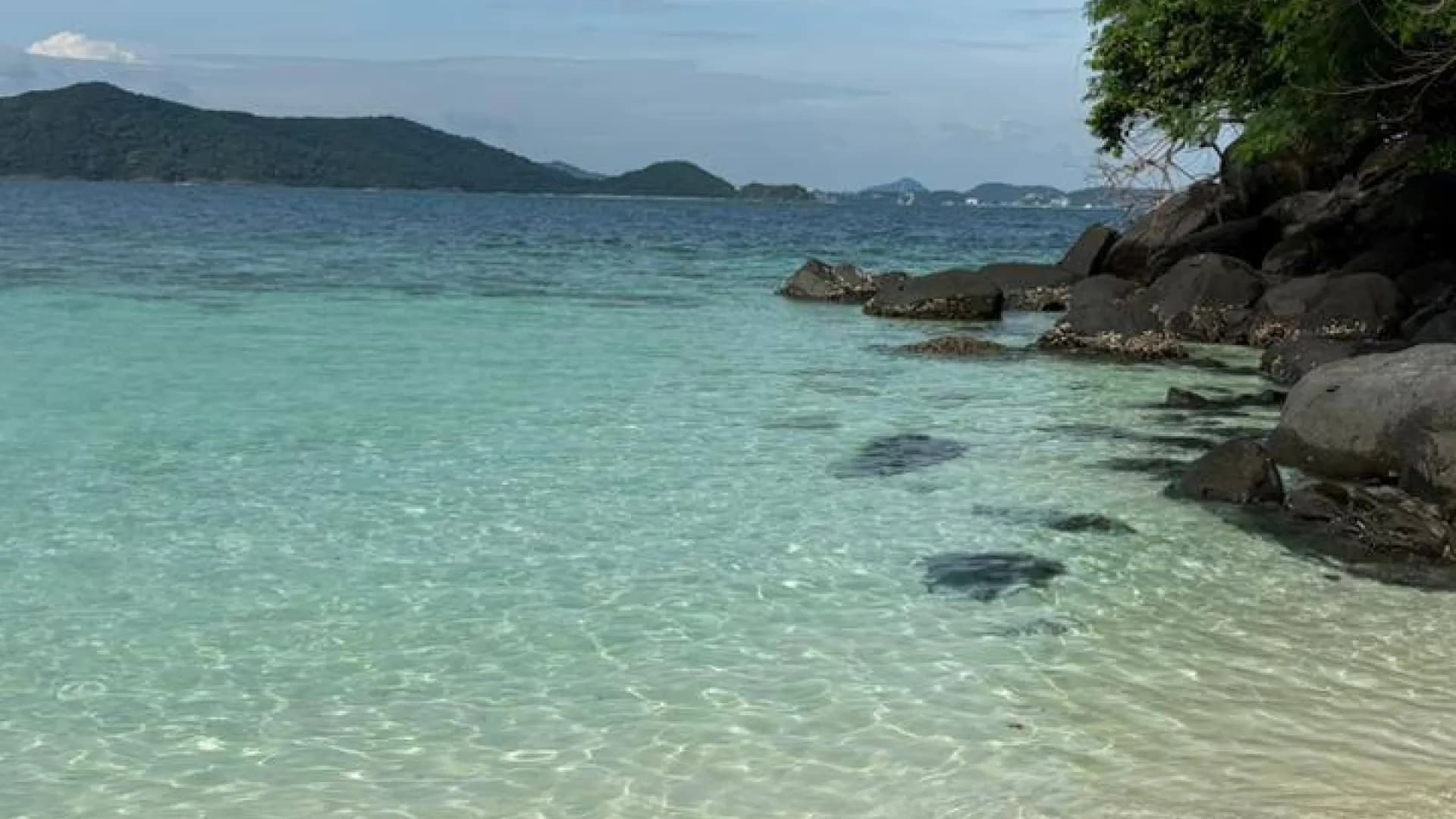 Ранний тур «Корал и Рача: рассвет в море» с рыбалкой и снорклингом