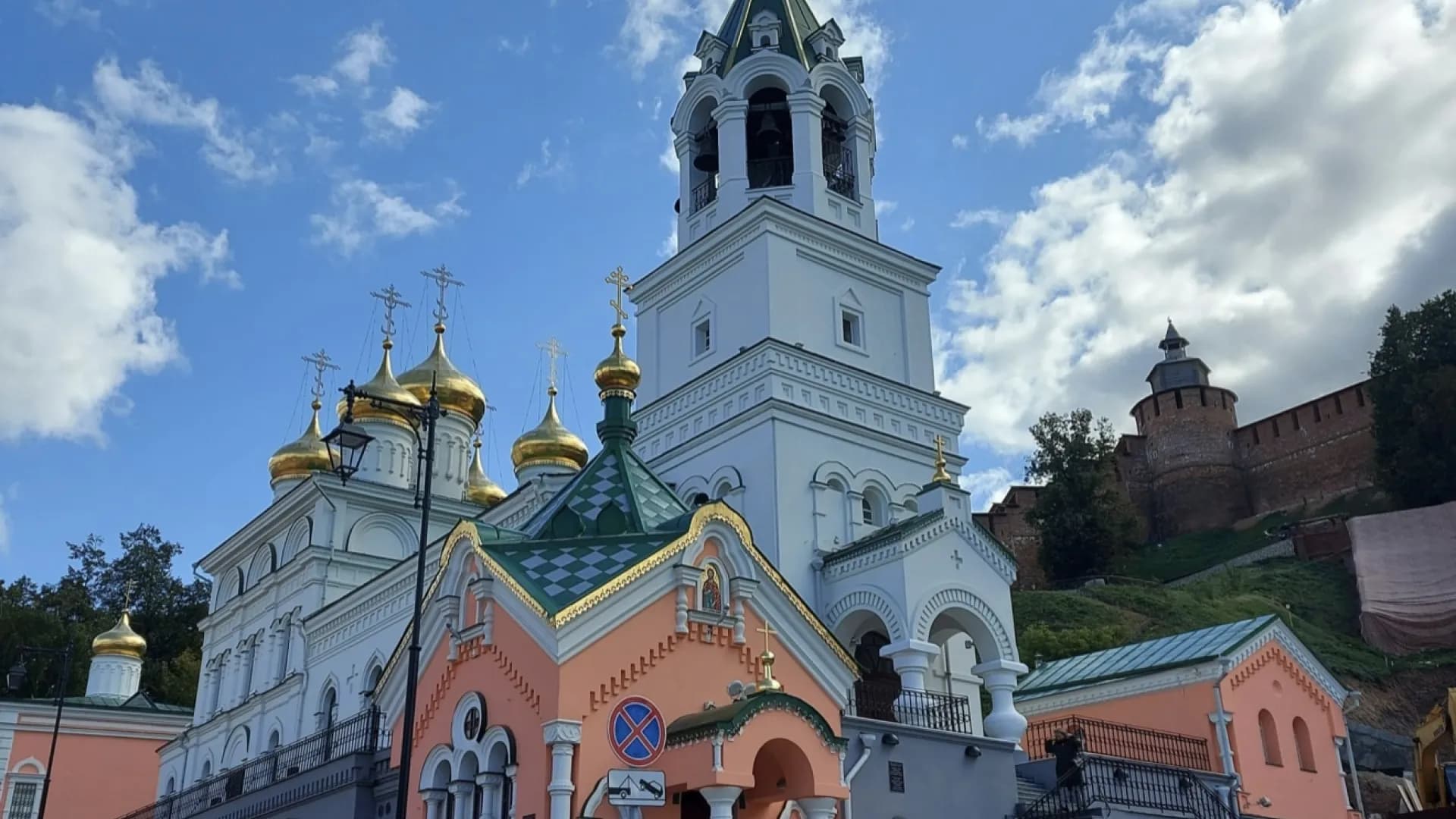 Автобусно-пешеходная обзорная экскурсия «Нижний Новгород — легенды и история на берегу двух рек»