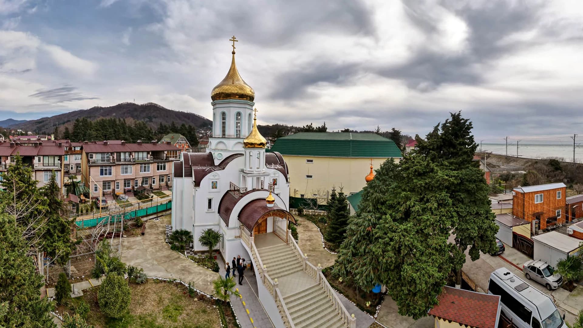Экскурсия на весь день «Дорога к Храму» из Лазаревского и Лоо изображение 2
