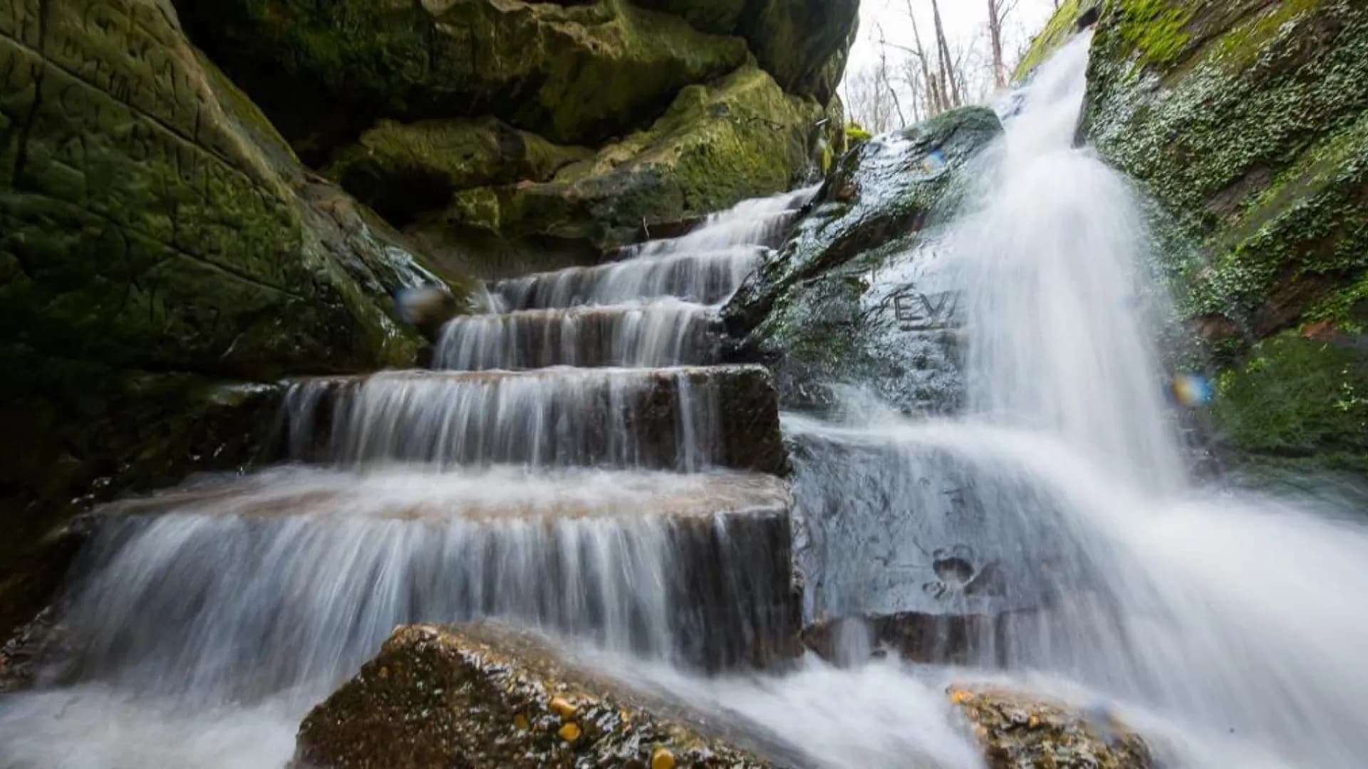Горячий ключ: минеральная поляна