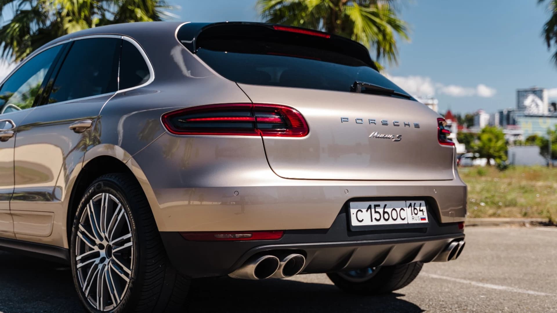 Прокат Porsche Macan - элитный кроссовер в Сочи изображение 1