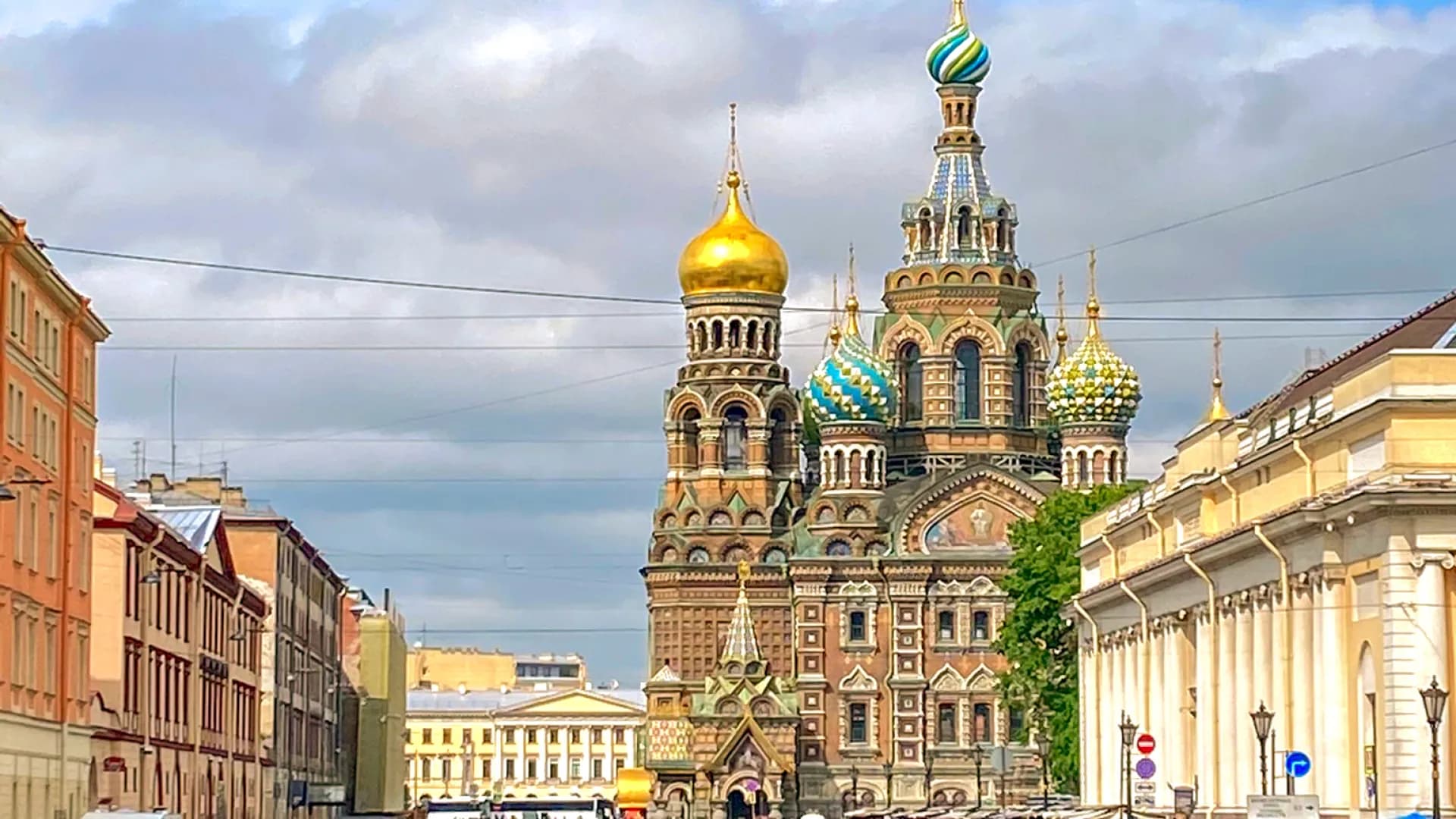 Стендап-экскурсия по Петербургу: 2 в 1 с комиком и гидом