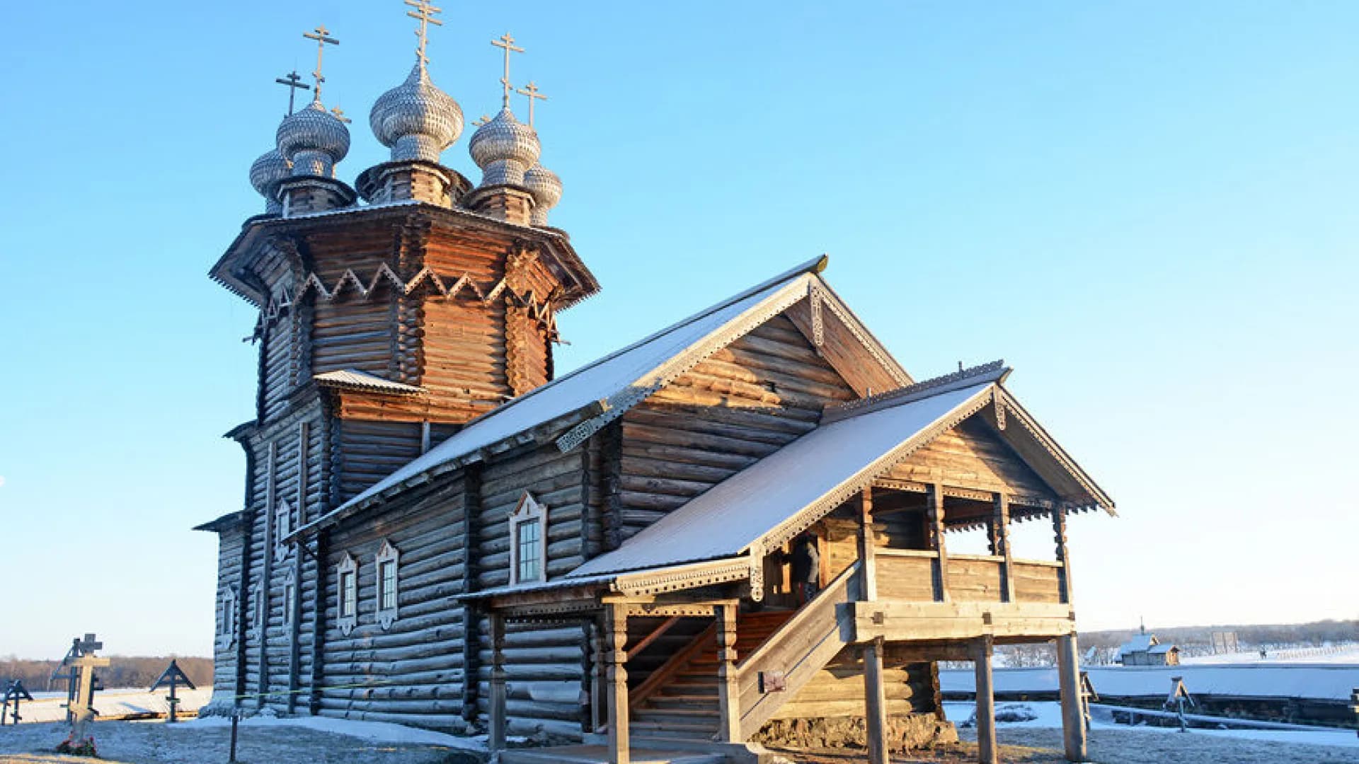 Остров Кижи через Заонежье: зимнее путешествие на хивусе